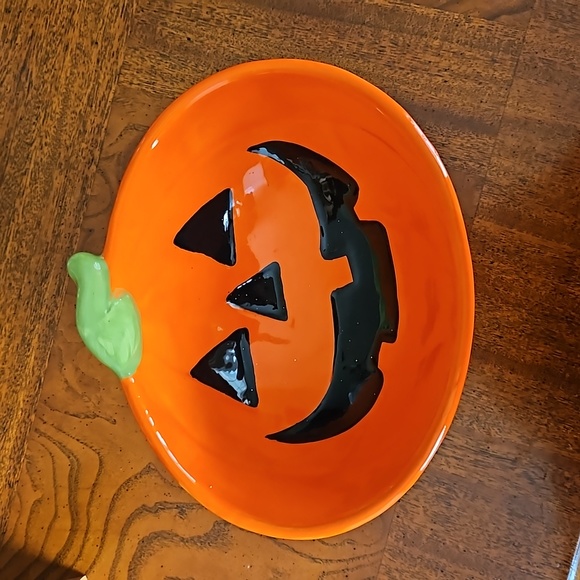 Halloween Pumpkin Dish - Picture 1 of 2